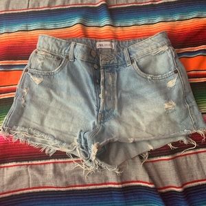Cropped jean shorts ZARA